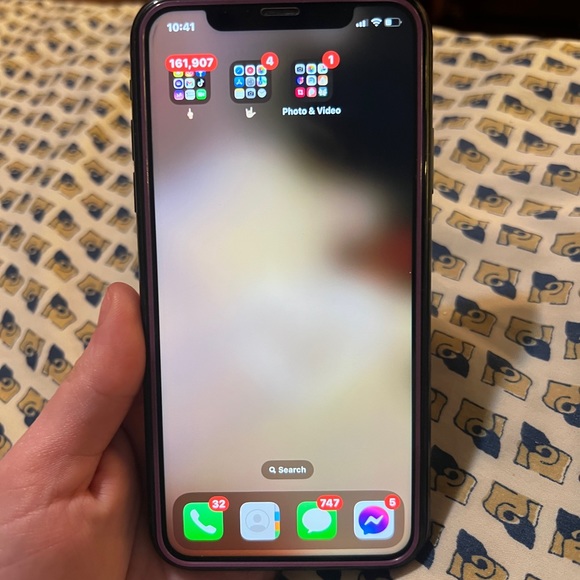 iPhone XR 128GB UNLOCKED - Picture 3 of 6
